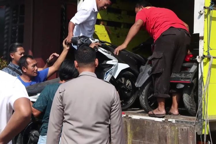 Truk yang mengangkut 14 motor curian ditangkap Polres Probolinggo Kota. 