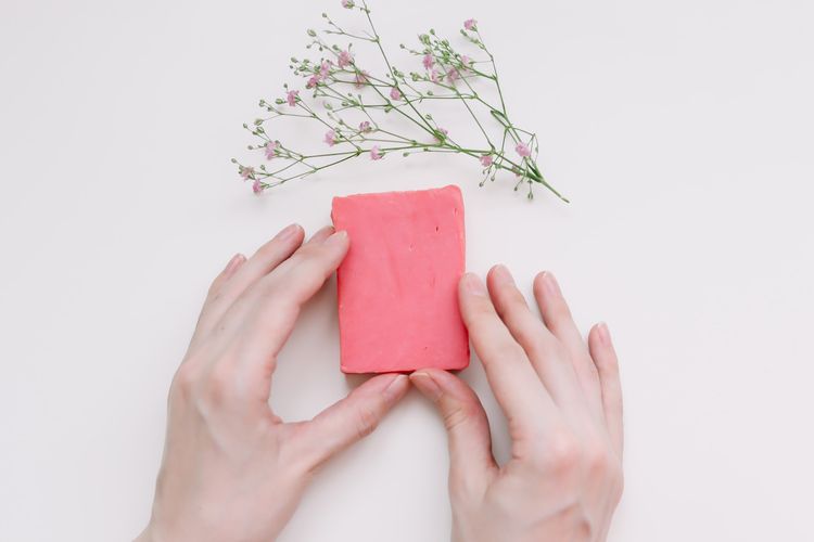 Ilustrasi sabun batang.