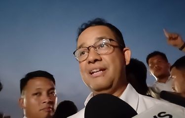 Momen Anies Bacakan Spanduk "Negara Punya Rakyat Bukan Punya ...