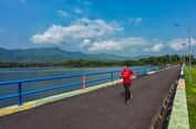 Jogging with View di Waduk Tandon Wonogiri yang Berlatar Perbukitan
