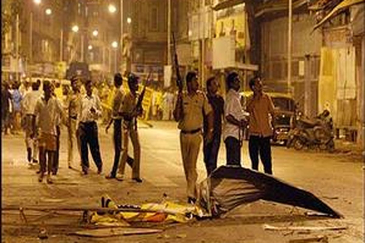 Situasi kota Mumbai kacau-balau menyusul serangan teroris, Kamis (27/11).