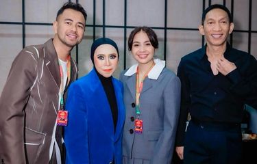 Melly Goeslaw Sukses Gelar Konser di Malaysia, Ditonton Raffi ...