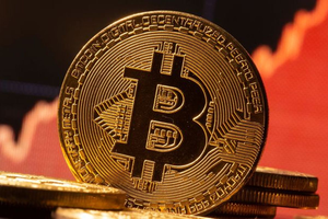 Harga Bitcoin Terjun Bebas, Kini di Bawah 78.000 Dollar AS