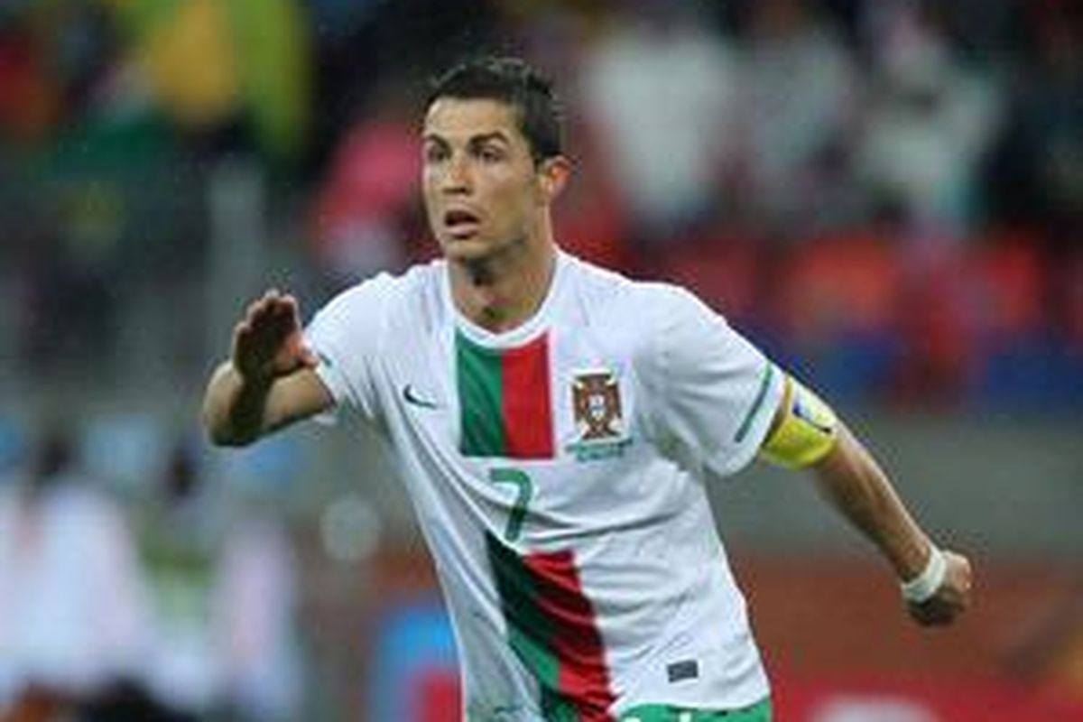 Kapten Portugal, Cristiano Ronaldo.