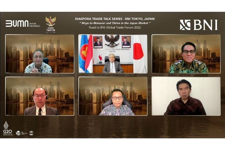 Dari kiri ke kanan, Direktur Utama BNI Royke Tumilaar, Duta Besar Republik Indonesia untuk Jepang Heri Akhmadi, Direktur Treasury dan Internasional BNI, Henry Panjaitan, Executive Vice President of Japan External Trade Organization (JETRO) Shigetoshi Aoyama, Representative of Asosiasi Pengusaha Jepang-Indonesia Usman Naito, dan President Director Arumia Co Ltd Osaka, Achmad Arifin dalam webinar Diaspora Trade Talk Series-BNI Tokyo, Jepang, Rabu (20/3/2022). 