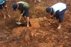 Struktur Bangunan Baru Ditemukan saat Ekskavasi Situs di Tol Pandaan-Malang