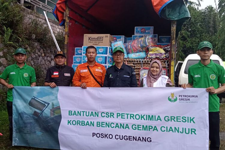 Petrokimia Gresik menyalurkan bantuan bagi korban gempa di Cianjur, Jawa Barat, melalui Posko Cugenang, Rabu (23/11/2022).