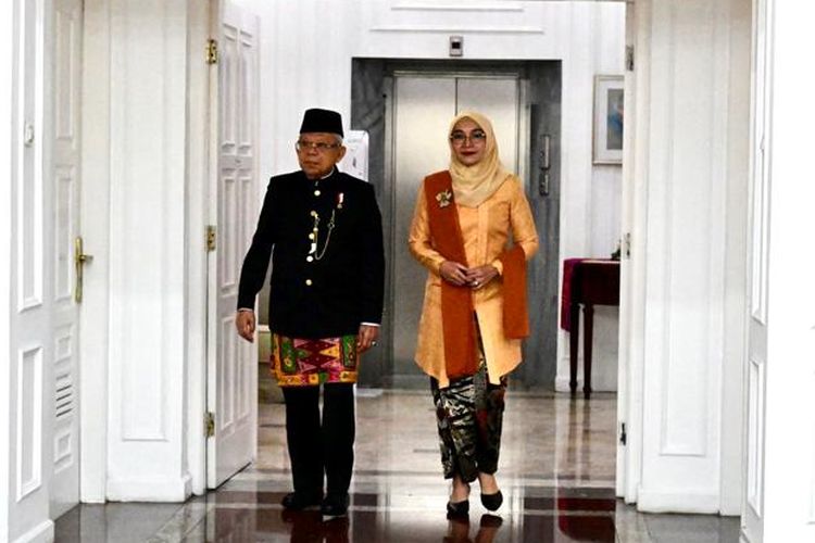 Wakil Presiden Ma'ruf Amin menghadiri Sidang Tahunan MPR dan Sidang Bersama DPR dan DPD Tahun 2023 pada Rabu (16/8/2023) mengenakan pakaian demang khas Betawi.