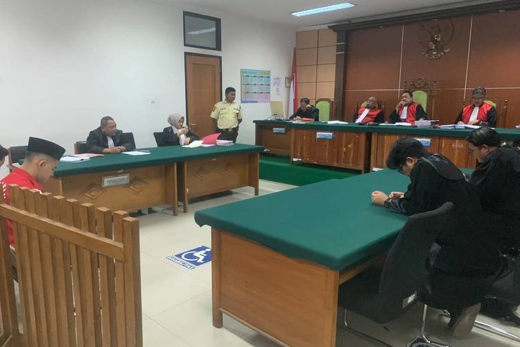Dianggap Anarkis saat Demo, Tiga Mahasiswa di Serang Divonis Penjara