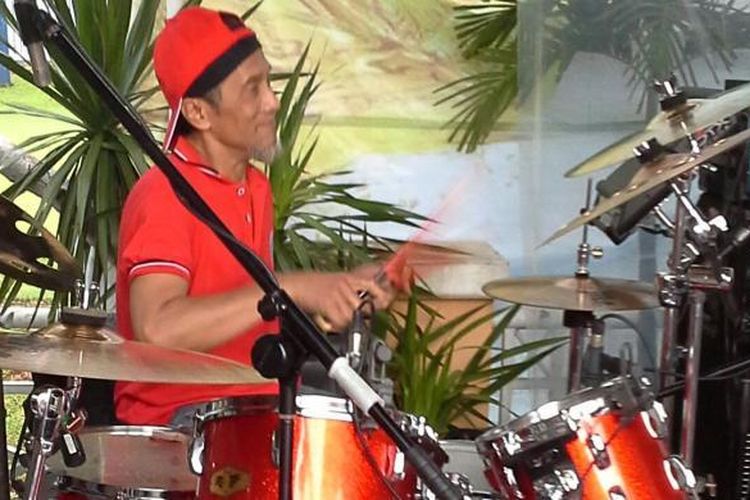 Fakta Medis Eks Drummer God Bless Yaya Moekito, Usus Buntu Pecah hingga Infeksi
