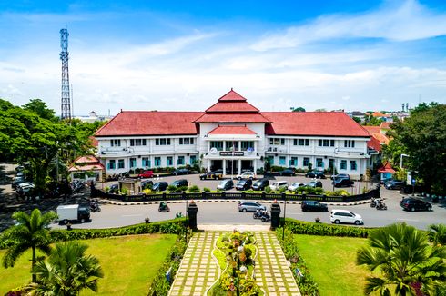 Malang Fashion and Food Festival Angkat Batik dan Jajanan Tempo Dulu