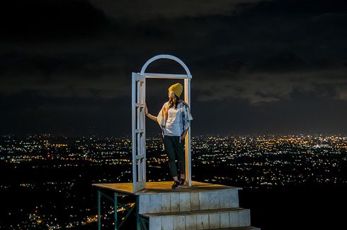 Ada Jasa Fotografer, Foto Keren di Pintu Langit Dahromo Kini Praktis