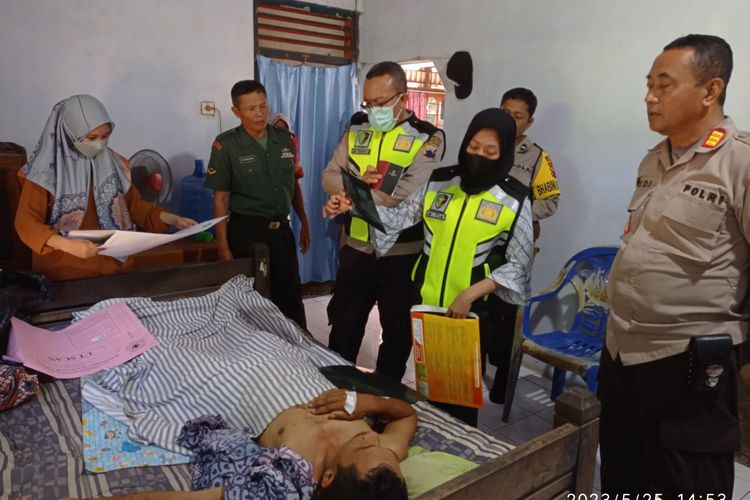 Ngalimun yang tak kuat bayar rumah sakit hingga Rp 70 an juta viral di sejumlah media. Sejumlah bantuan pun datang kepada keluarganya yang berdomisili di Desa Tasikmadu, Kecamatan Pituruh, Kabupaten Purworejo Jawa Tengah