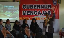 Taat Aturan, Jokowi Gunakan Bahasa Jawa Saat Bertemu Kepala Desa