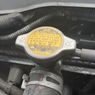 Cegah Overheat Mobil Bekas: Cek Tutup Radiator