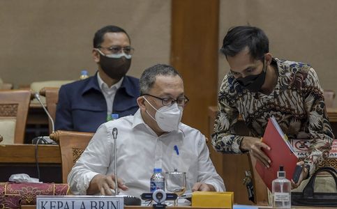 Disposable Face Mask Waste Poses Serious Problem in Indonesia