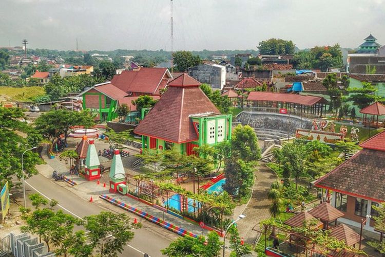 Taman Cerdas di Pajang, Kecamatan Laweyan, Kota Surakarta, Jawa Tengah.