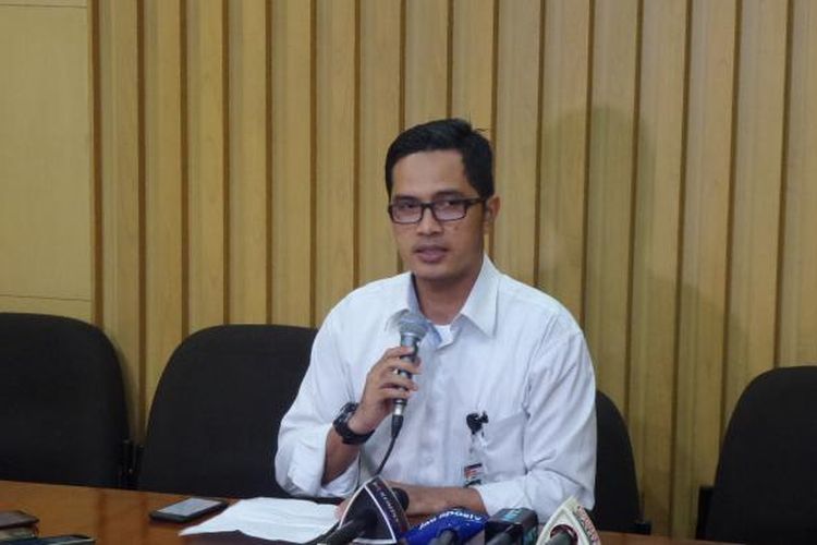 Juru Bicara KPK Febri Diansyah saat jumpa pers di Gedung KPK Jakarta, Kamis (5/1/2017).