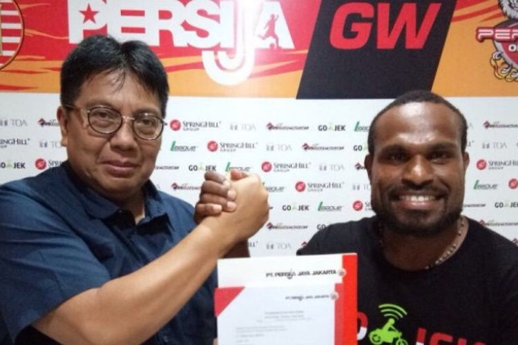 Persija secara resmi mengungumkan rekrutan anyarnya, Septinus Hanoman Alua yang sebelumnya bermain untuk Perseru Serui pada Senin (27/11/2017).