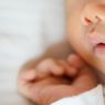 Bayi Minum Kopi karena ASI Tak Keluar, Ahli Gizi Paparkan Faktanya