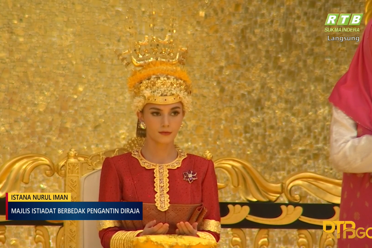 Tangkapan layar siaran langsung TV RTB Sukmaindera yang menampilkan prosesi pernikahan Pangeran Mateen dari Brunei Darussalam dengan Anisha Isa Kalebic atau Anisha Rosnah, Kamis (11/1/2024).