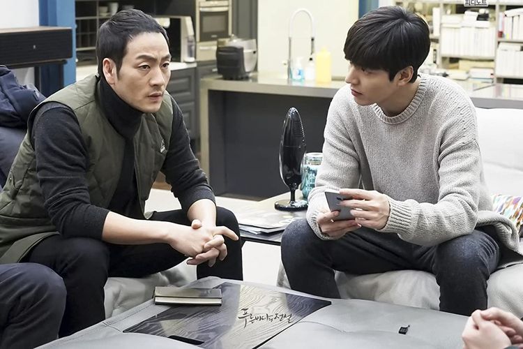 Park Hae So dan Lee Min Ho dalam serial drama Korea, Legend of the Blue Sea.