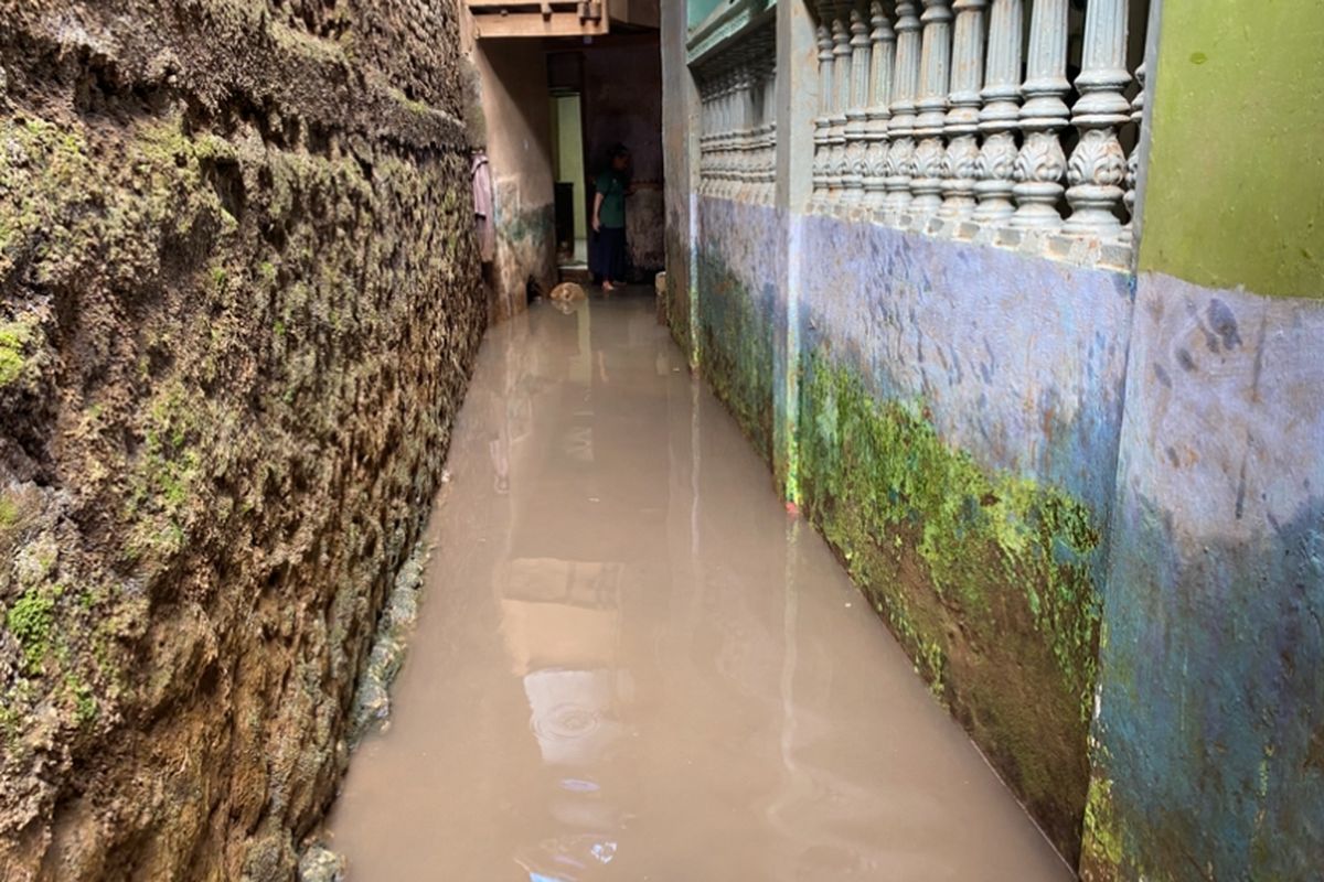Senin Pagi, 2 RT di Kebon Pala Jaktim Banjir 40 Cm