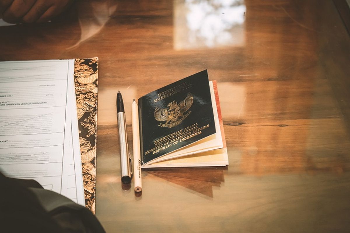 Buku nikah suami dan istri dari KUA