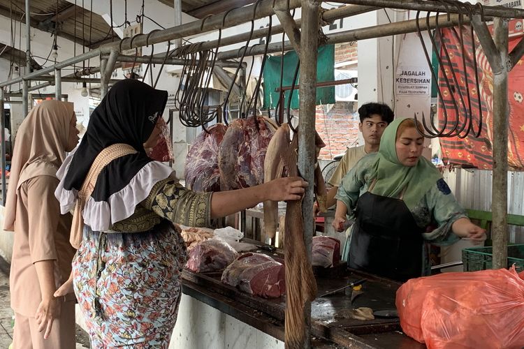 Daging Sapi Tetap Jadi Rebutan Warga Surabaya meski Harga Tembus Rp 180.000 Per Kg