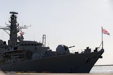 Inggris Perintahkan Angkatan Laut Kawal Kapal-kapalnya yang Melintasi Selat Hormuz