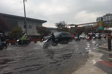 Hujan Deras Guyur Depok, Ruas Jalan Margonda Raya Kebanjiran