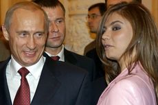 Siapa Alina Kabaeva, Mantan Atlet yang Disebut Pacar Putin dan Jadi Target Baru Sanksi UE?