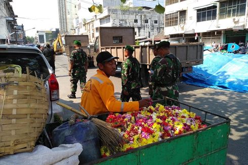 Kisah Pedagang di Jalan Bulan, Warna-warni Bunga Krisan dan Tenda yang Roboh