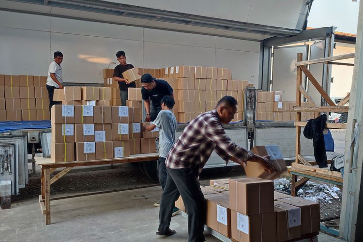 KPU Jakarta Timur Terima 2,4 Juta Surat Suara untuk Pilkada 2024