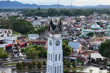 Bagaimana Letak Astronomis Memengaruhi Pembagian Zona Waktu?