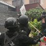 Puluhan Brimob-TNI Datangi Petamburan III, Copot Semua Atribut FPI