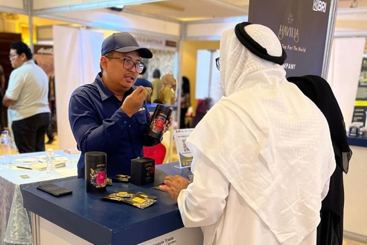 BRI melalui Bank Representative di Saudi Arabia menampilkan produk dari lima UMKM binaan alumni Brilianpreneur, yaitu Restu Mande, Arva, Matoh, Havilla Tea, dan Muniru Coffee di Pameran ''Amazing Indonesia''.