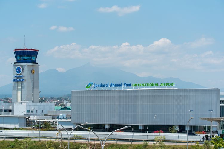 Bandara Internasional Jenderal Ahmad Yani, Semarang, Jawa Tengah.