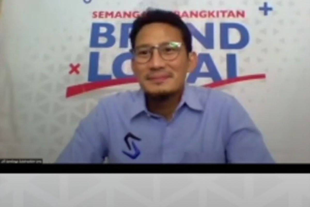 Sandiaga Uno dalam talkshow bertema Semangat Kebangkitan Brand Lokal bersama dengan dr. Tirta, di akun Instagram @ultimateu_id, Rabu (20/5/2020)