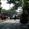 Imbas Tiang Miring di Jalan Ir Juanda Ciputat, Satu Mobil Rusak Tersangkut Kabel Optik