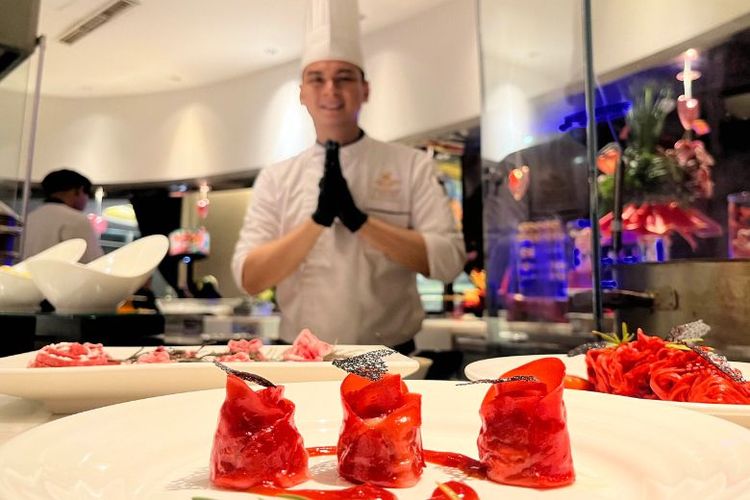 Terletak di kawasan elit Ciputra World Surabaya superblock, Hotel Ciputra World Surabaya menyiapkan dua pilihan makan malam spesial untuk gelaran valentine, yaitu set menu dan buffet.