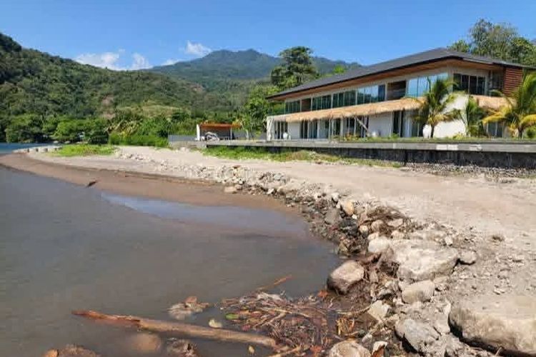 Pembangunan Vila di Pesisir Wairterang Sikka Belum Ada Izin Lingkungan