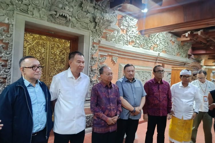 Koster Sebut Jumlah Truk ke TPA Suwung Berkurang 50 Persen Usai Tolak Sampah Organik