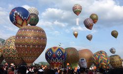 Festival Balon Udara, Upaya Menjaga Tradisi Tanpa Abaikan Aturan
