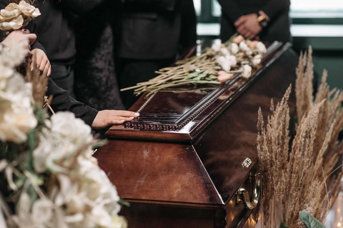 Ilustrasi pemakaman