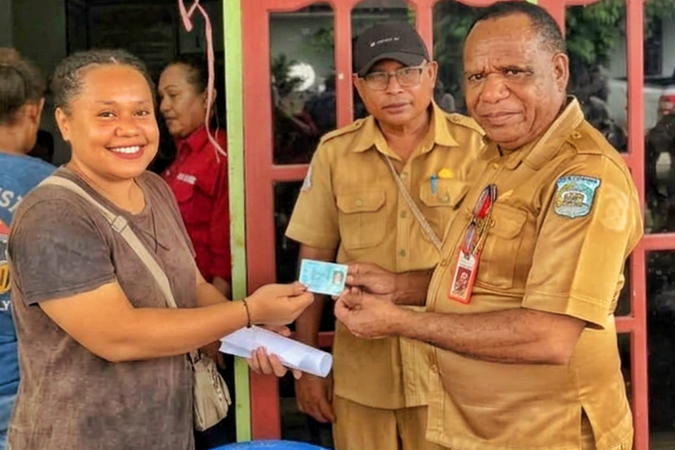 Pendataan OAP di Sorong Tembus 78.644 Jiwa, Dukcapil Jemput Bola ke Distrik Hingga RT
