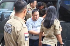 Rekonstruksi PNS yang Dibunuh dan Dicor, Keluarga Korban Tonjok Pelaku