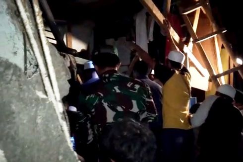 Bangunan Pondok Pesantren di Cianjur Ambruk, 11 Santri Terluka