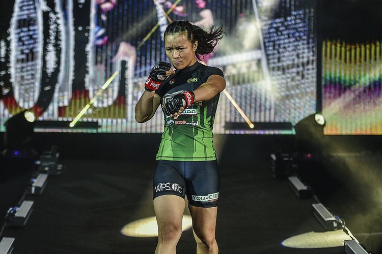 Atlet ONE Championship Priscilla Hertati Lumban Gaol. 