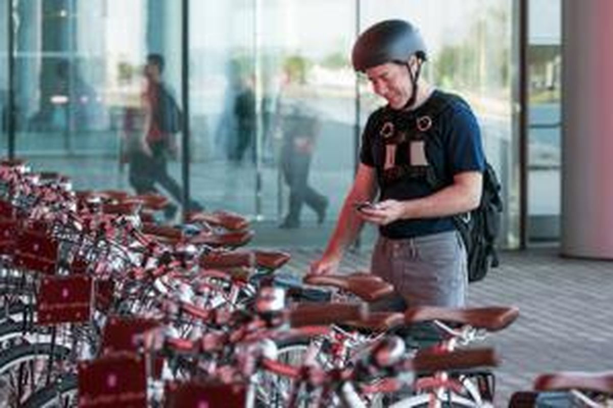 Program Bike Sharing dari GM untuk karyawan yang menuntut ilmu di kampus teknik milik GM di Warren, Michigan, Amerika Serikat.